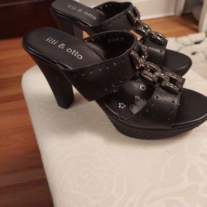 Sandals Size 8